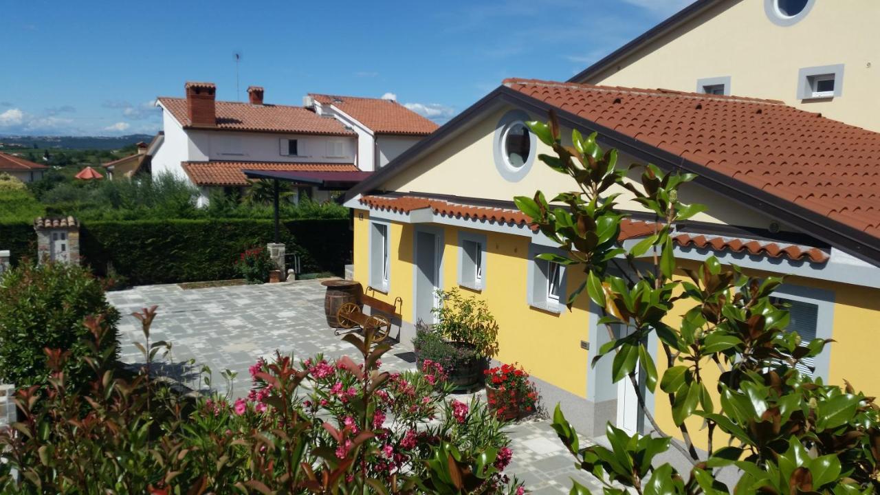 Apartma Brnistra Ginestra Koper Bagian luar foto