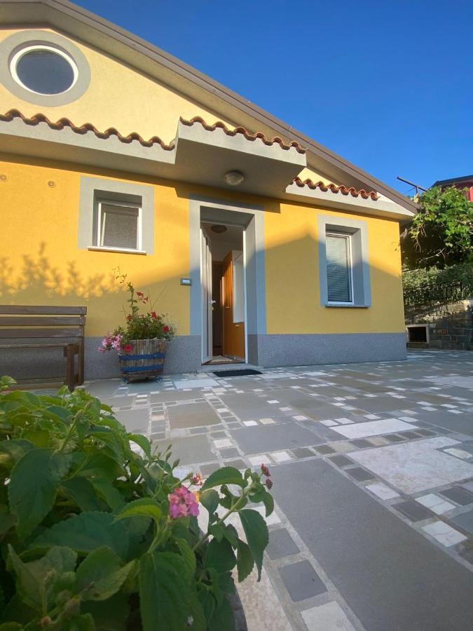 Apartma Brnistra Ginestra Koper Bagian luar foto